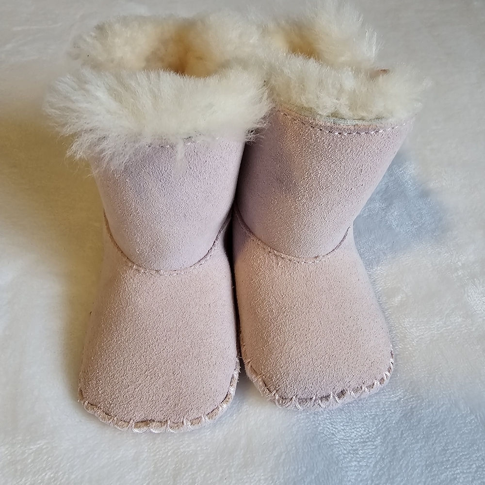 UGG Light Pink Baby Booties with Fur - Picture 8 of 8
